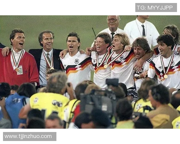 德国足球明星盘点从贝肯鲍尔到穆勒的传奇之路